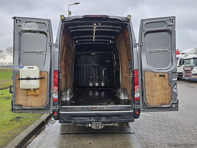 Camioneta familiar de techo alto IVECO DAILY 35S18 3.0Ltr L2H2 Automaat