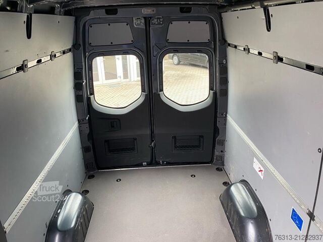 Furgoneta Mercedes-Benz Sprinter 316 Kasten L2H2 AUT*Standhzg*AHK 3,5t*