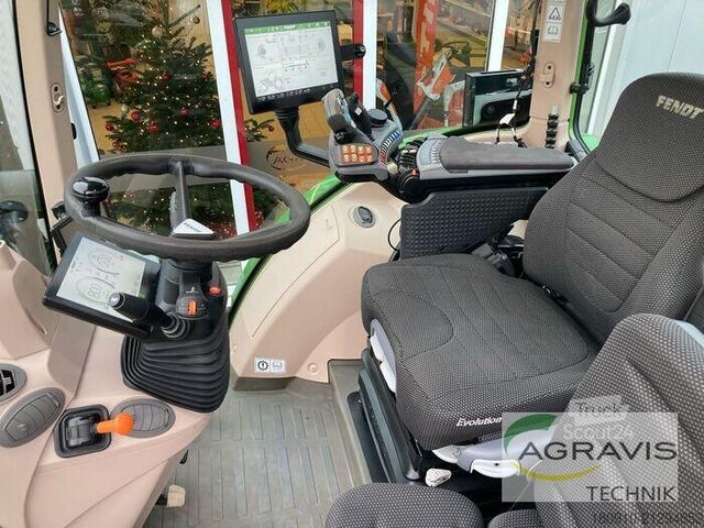 Traktors Fendt 724 VARIO GEN-6