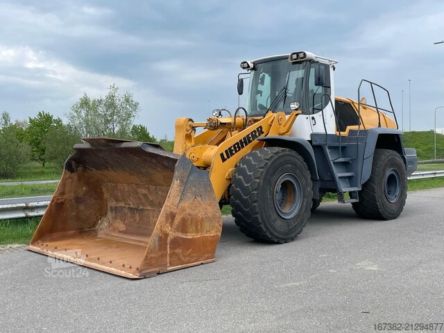 Chargeuse Liebherr L580