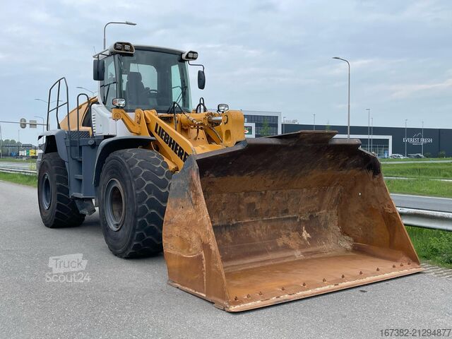 Chargeuse Liebherr L580