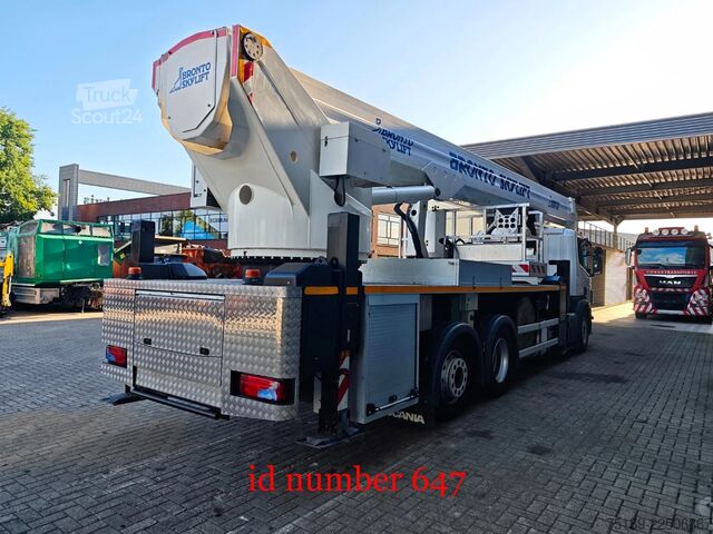 Emelőplatform Scania P360 6x2 Bronto Skylift S56XR