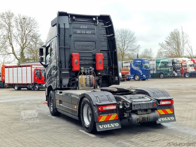 Standard-SZM Volvo FH 13.500 Globetrotter XL 4x2 - I parkcool - Cu...