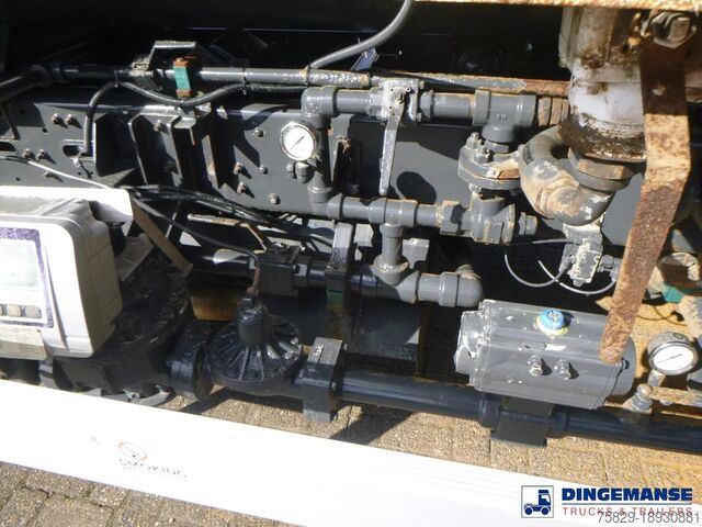 Tanker Volvo FL 290 4X2 RHD gas tank 18.8 m3