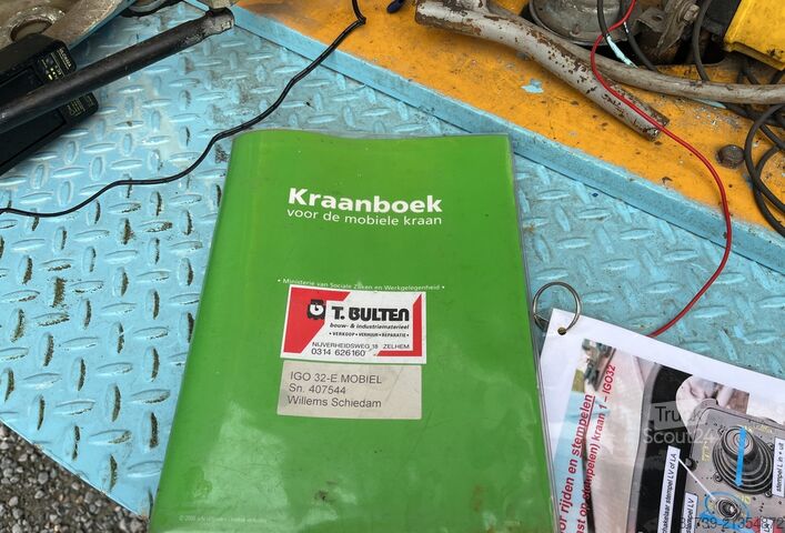 Мобільний вежовий кран Potain IGO32 Tri/A Mobile self-erecting tower c