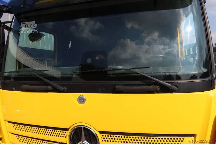 Όχημα ανάκτησης Mercedes-Benz Atego 1221 L Takelwagen 6 persoons