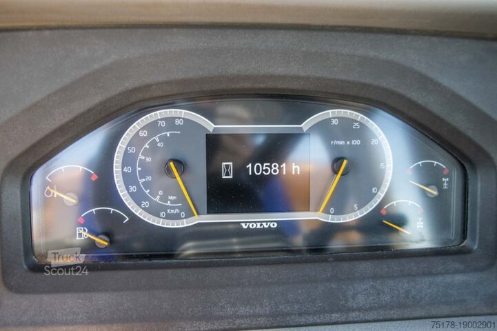 Dumpbil VOLVO DUMPER A25F