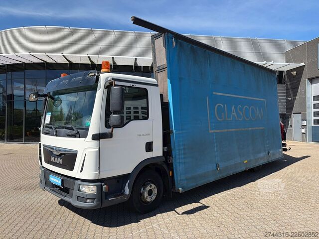 Grue montée sur camion MAN TGL 12.220