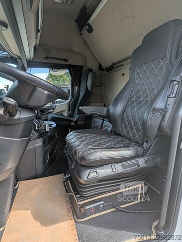 Štandardný ťahač MERCEDES-BENZ ACTROS 1851 LS GigaSpace, erst 71 Tkm