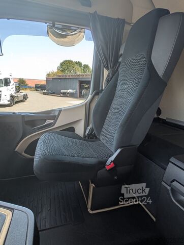 Štandardný ťahač MERCEDES-BENZ ACTROS 1851 LS GigaSpace, erst 71 Tkm