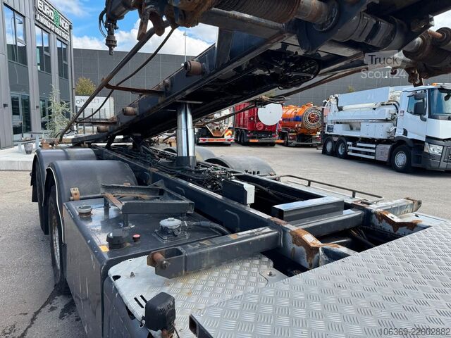 Jeřáb na nákladním automobilu SCANIA R490 8x2*6 Euro 6 Tipper / Crane HMF 3220 K6