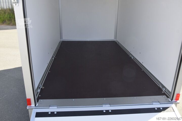 Remorque à caisse HUMBAUR Kofferanhänger HK 132513-15P mit Überfahrwand