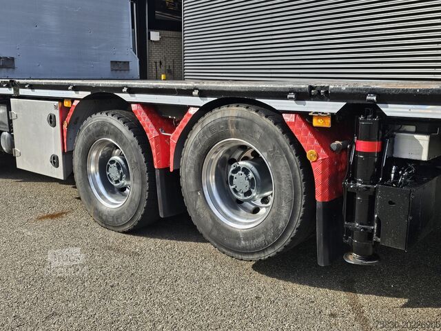 Nakladalna ploščad Volvo FH 16.650 8x4 / HIAB 105 t/m CRANE / KRAN