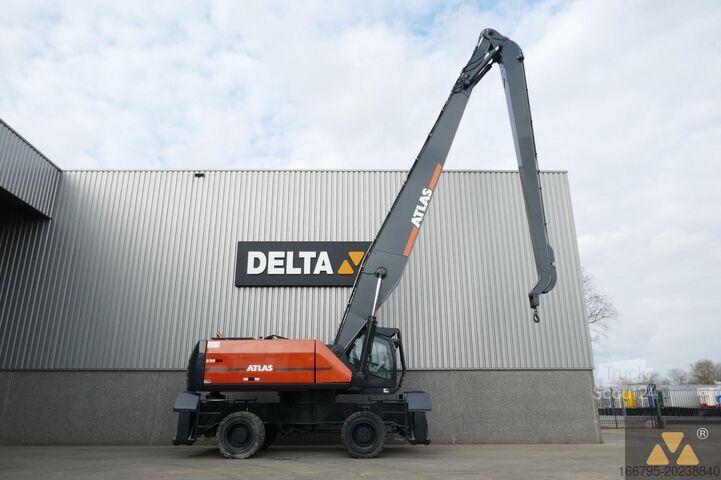 Delavec za ravnanje z materialom Atlas 520MH