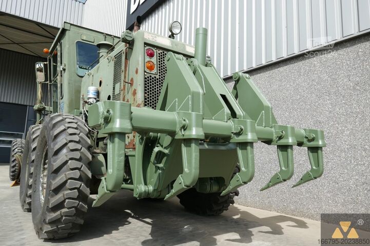 Greyder Caterpillar 130G Ex-army
