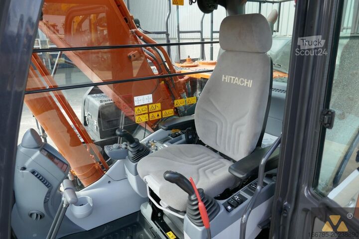 Vikšrinis ekskavatorius Hitachi ZX210LC-6