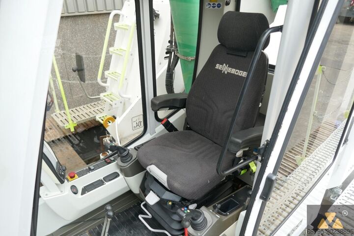 Gru mobile Sennebogen 673E