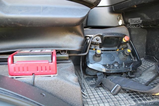 Teherautóra szerelt daru MAN 26.420 6x2 KRAN PALFINGER PK18502 FUNK Nr: 288