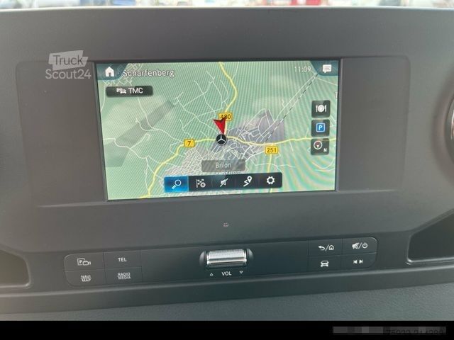 Fourgon tôlé MERCEDES-BENZ Sprinter 317 CDI AUTOMATIK+AHK2.8t+DISTRONIC+LED