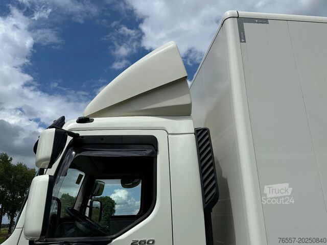 Maleta DAF LF 260 LF 260.14 EURO6.   2023.  83447km 720x24...