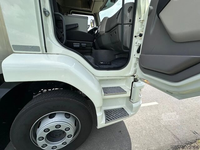 Maleta DAF LF 260 LF 260.14 EURO6.   2023.  83447km 720x24...