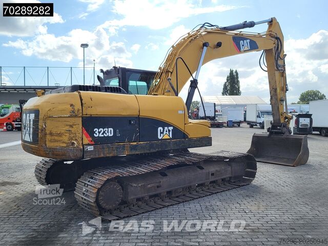 Pelle sur chenilles Caterpillar 323 D L