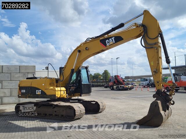 Pelle sur chenilles Caterpillar 323 D L