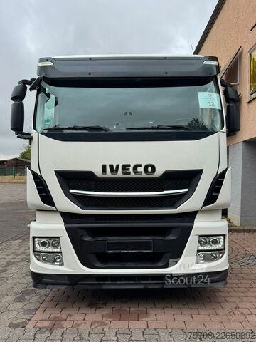 Standardní tahač IVECO Stralis 440S46*Flachdach*1 Bett*Retarder*TOP !!