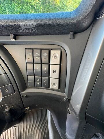 Standardní tahač IVECO Stralis 440S46*Flachdach*1 Bett*PTO*Retarder*TOP