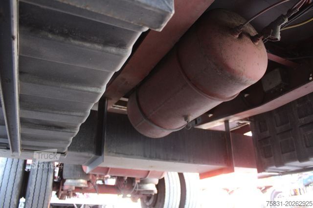 Príves s pracovnou plošinou  3-Achs ZORZI Pritschen-Anhänger Plateau-Rolle