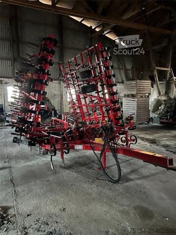 Cultivateur de champs Väderstad NZA 800