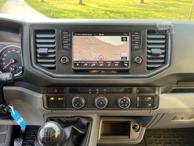 Panelvan VOLKSWAGEN CRAFTER 2,0 TDI KASTEN MASSAGE NAVI KLIMA PDC