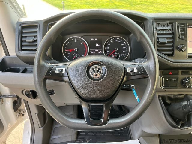 Panelvan VOLKSWAGEN CRAFTER 2,0 TDI KASTEN MASSAGE NAVI KLIMA PDC