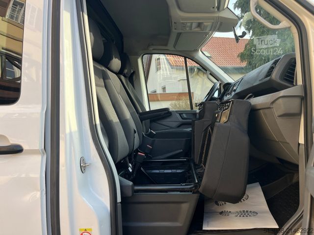 Panelvan VOLKSWAGEN CRAFTER 2,0 TDI KASTEN MASSAGE NAVI KLIMA PDC