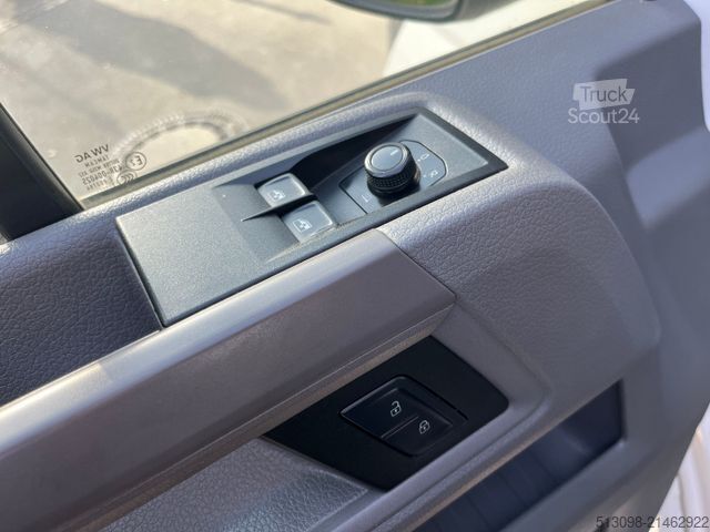 Panelvan VOLKSWAGEN CRAFTER 2,0 TDI KASTEN MASSAGE NAVI KLIMA PDC