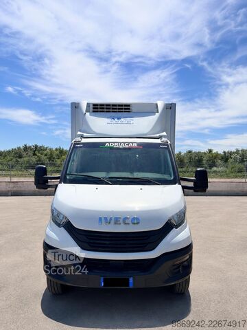 кутиевиден ван Iveco DAILY 72 180