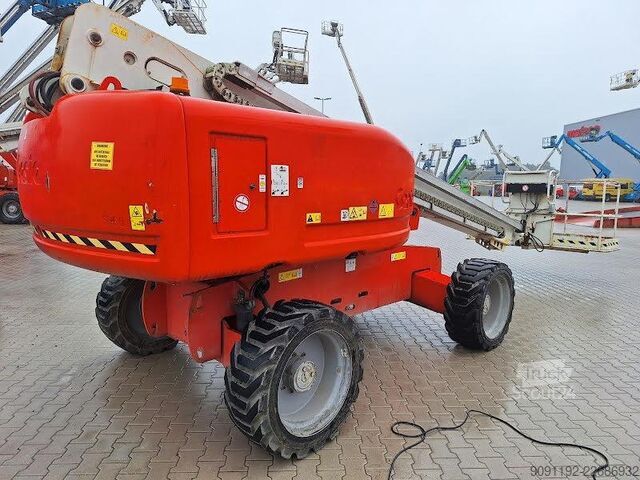 منصة تلسكوبية Genie S-60