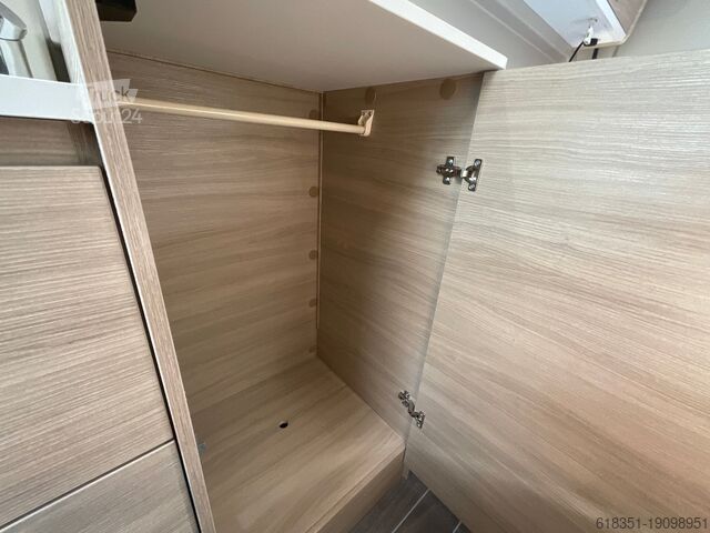 Bestelwagen FORSTER VAN 636 EB LIVIN UP Rückfahrsensoren, 140 PS