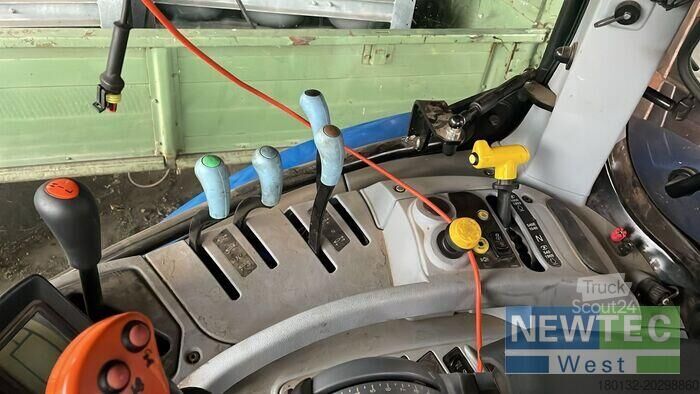 Trattore New Holland T 6.180 METHANE POWER EC