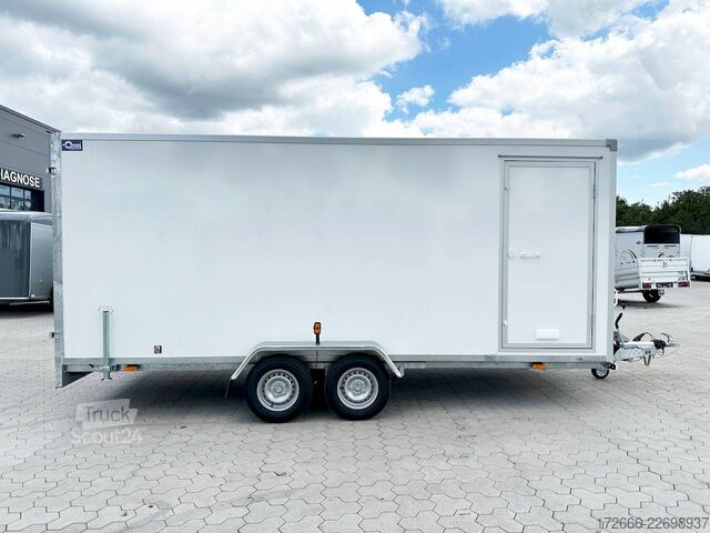  Blyss F2750HT SANDWICH | SEITENTÜR 500X200X200CM 2700KG KOFFERANHÄNGER