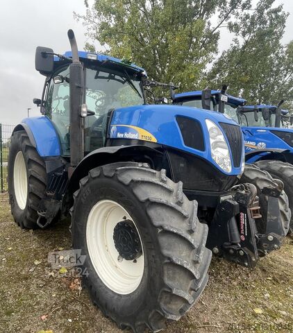 Ciągnik New Holland T 7030
