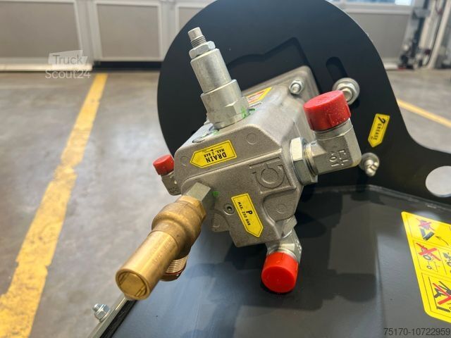 Inne Seppi M. H3 105 / Schlegelmulcher 2-5to lagernd!