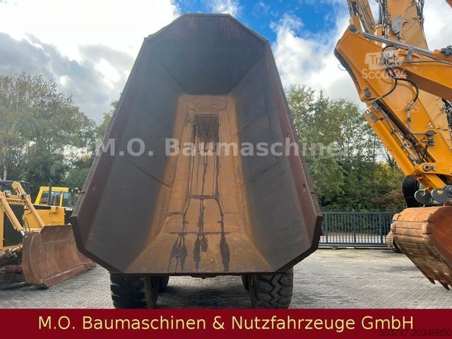 Andra CATERPILLAR CAT 730 / Dumper /