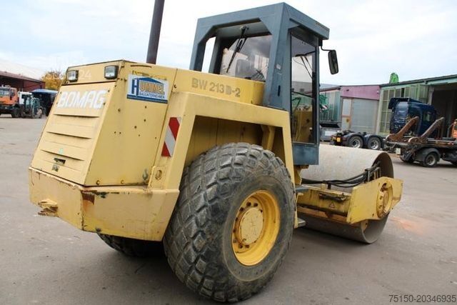 Single drum roller BOMAG BW 213 D-2 - Nr.: 925