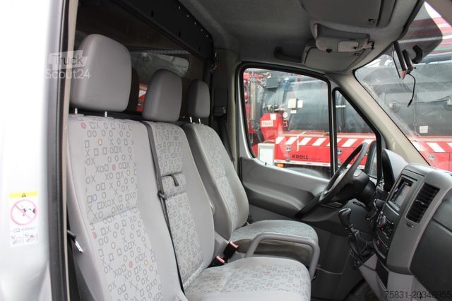 Fourgon surélevé VOLKSWAGEN Crafter 2.5 TDI Kasten 3,5 t + AHK, Klima,