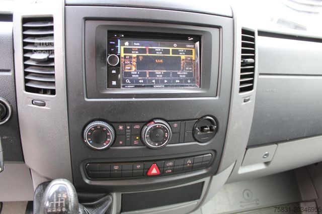 Fourgon surélevé VOLKSWAGEN Crafter 2.5 TDI Kasten 3,5 t + AHK, Klima,
