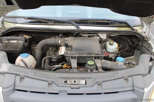 Fourgon surélevé VOLKSWAGEN Crafter 2.5 TDI Kasten 3,5 t + AHK, Klima,