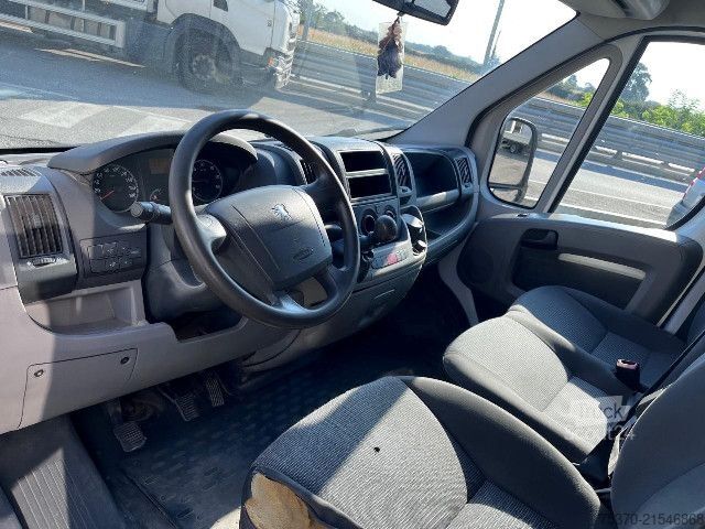 Tre-sidet tipbil Peugeot BOXER