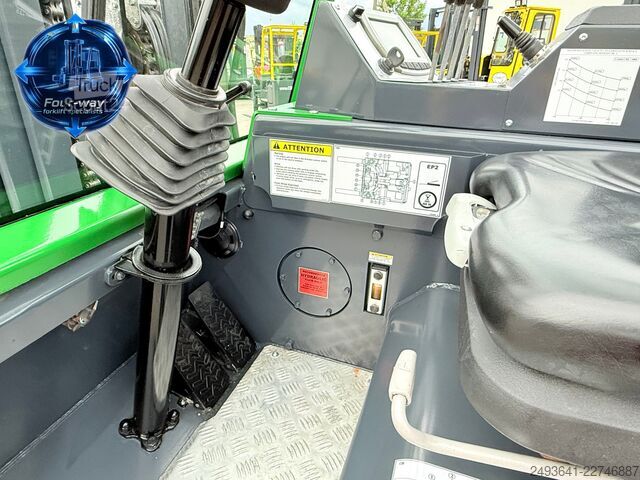 чотири-напрямний навантажувач Combilift CBE4000 ELECTRIC TRIPLEM 5500 POSITIONER