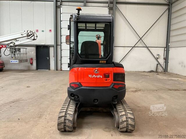Minibagr Kubota U 27-4